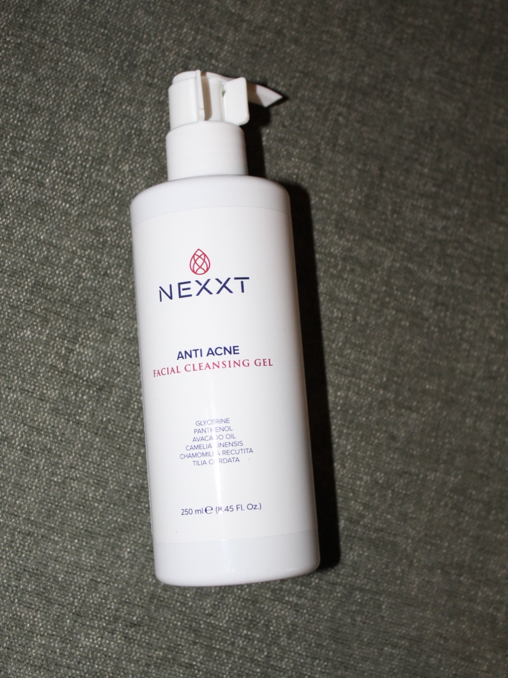 Nexxt Anti Acne Facial Cleansing Gel - White